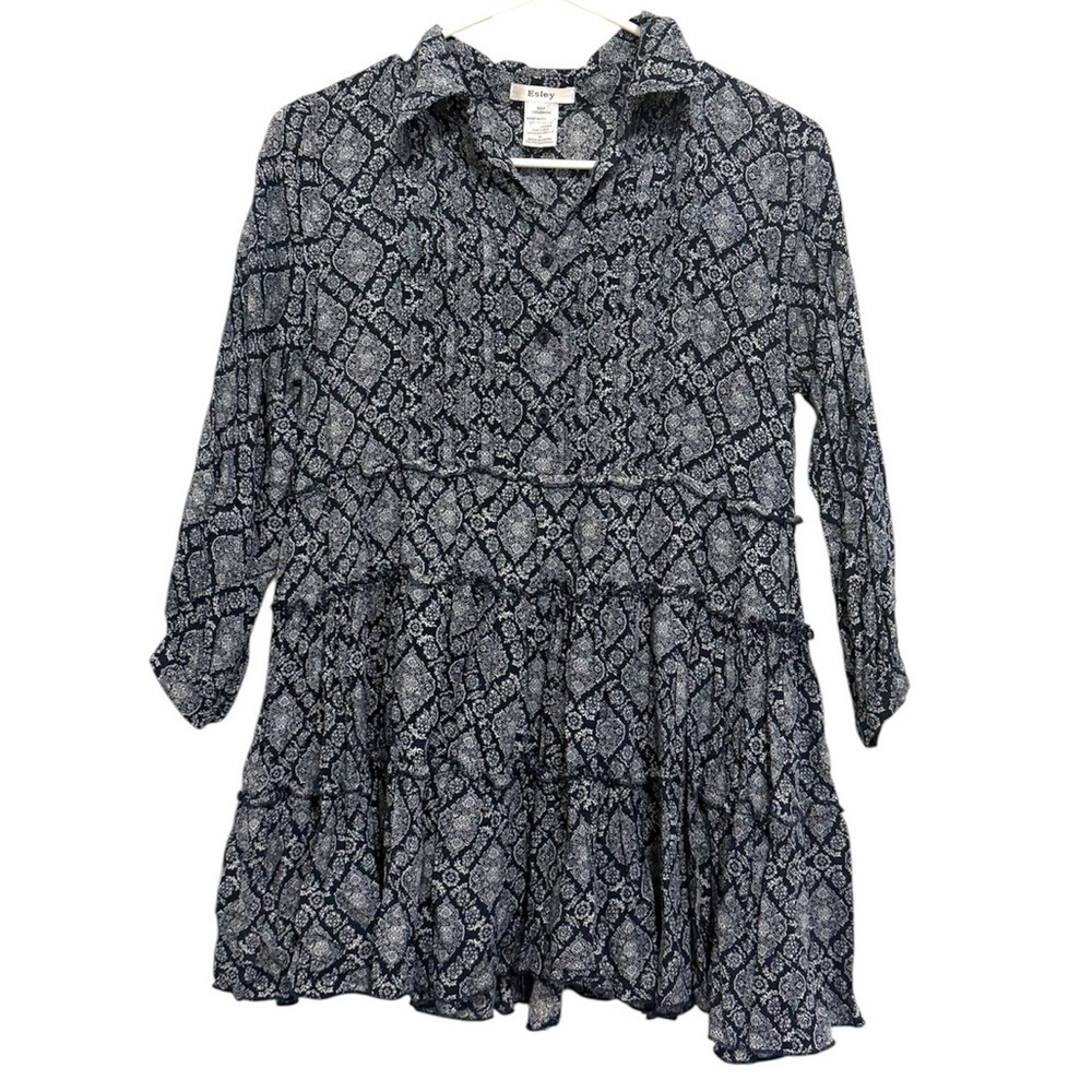 2/$30 Esley Navy & White Patterned Tiered Tunic Blouse | Size S